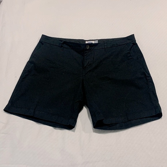 Old Navy Bermuda Shorts, Black, Size 14 - Picture 1 of 4